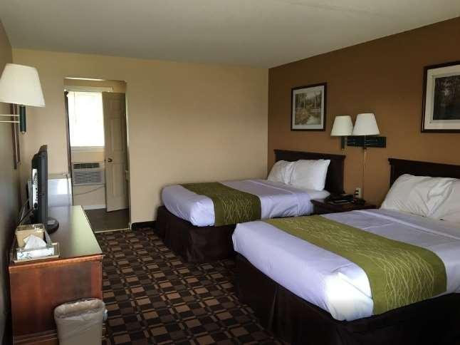 Cabot Inn & Suites Lancaster Room photo