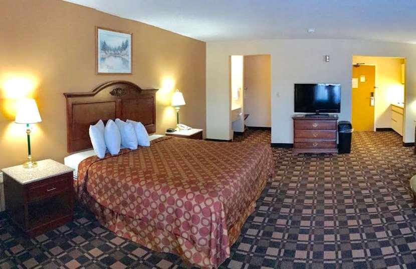 Cabot Inn & Suites Lancaster Room photo